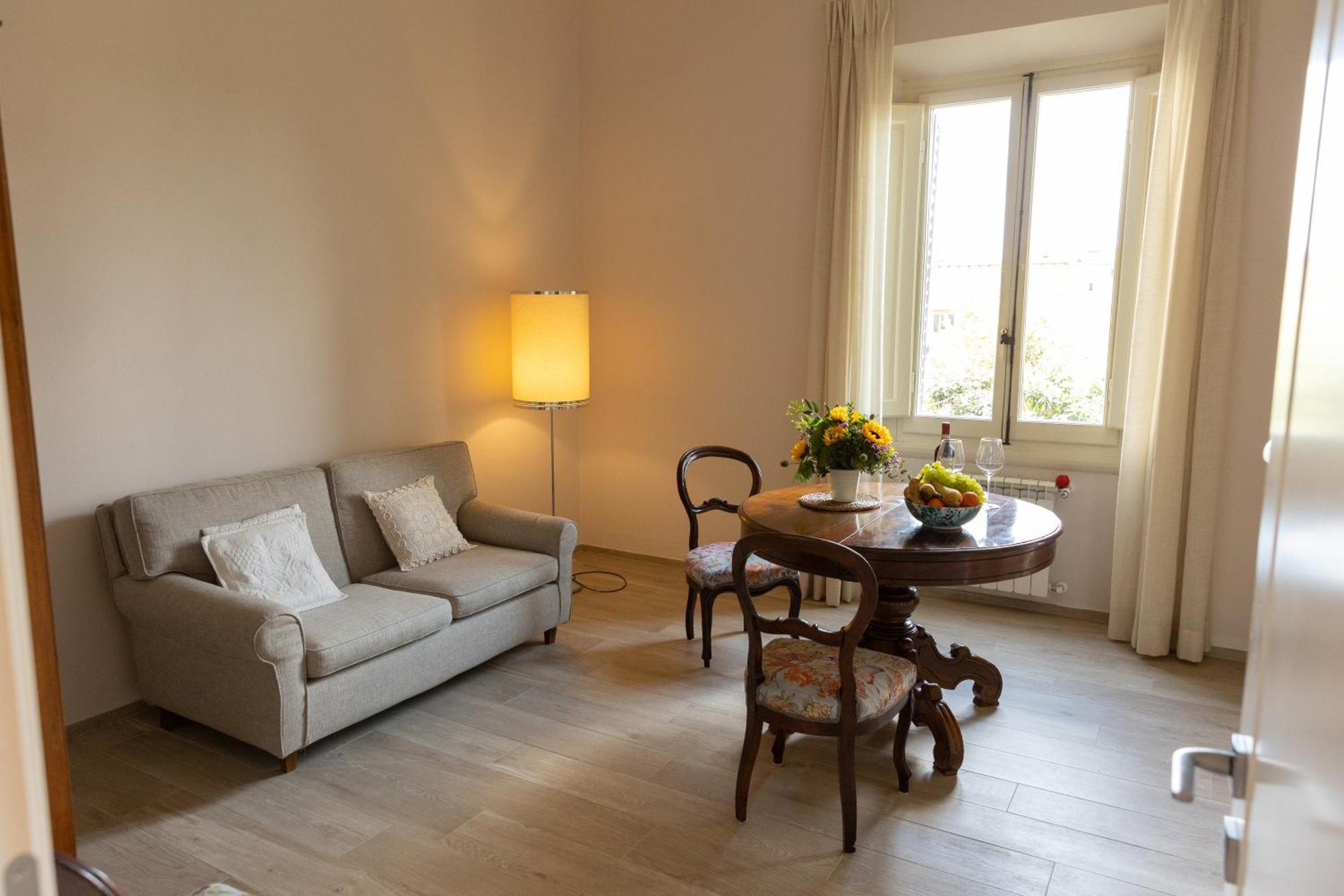 Modern Apartments In The Heart Of Флоренция Екстериор снимка